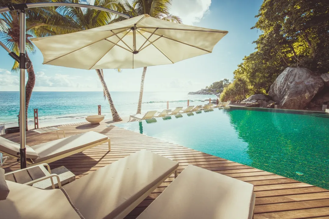 Carana Beach Hotel - Pool with Sea View