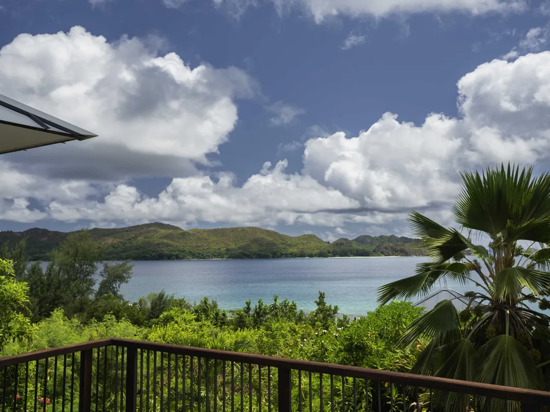 Ocean View Pool Villa King - Balcony with Seaview