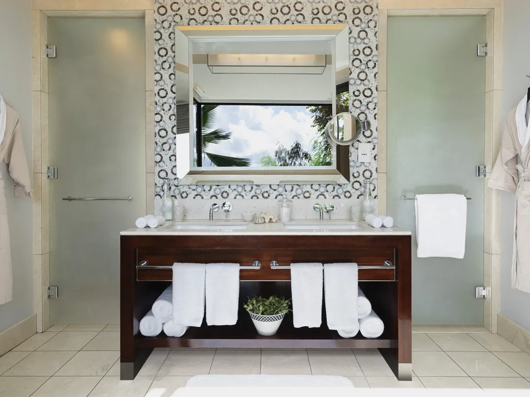 Grand Hillside Garden View Pool Villa - Bathroom