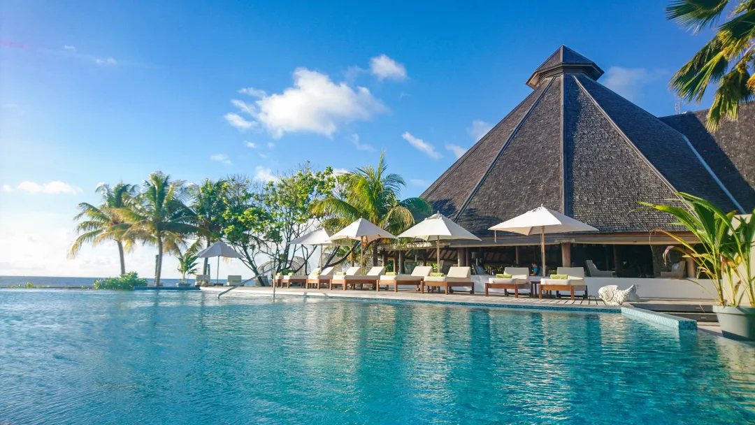 Denis Private  Island - Pool with Sea View 