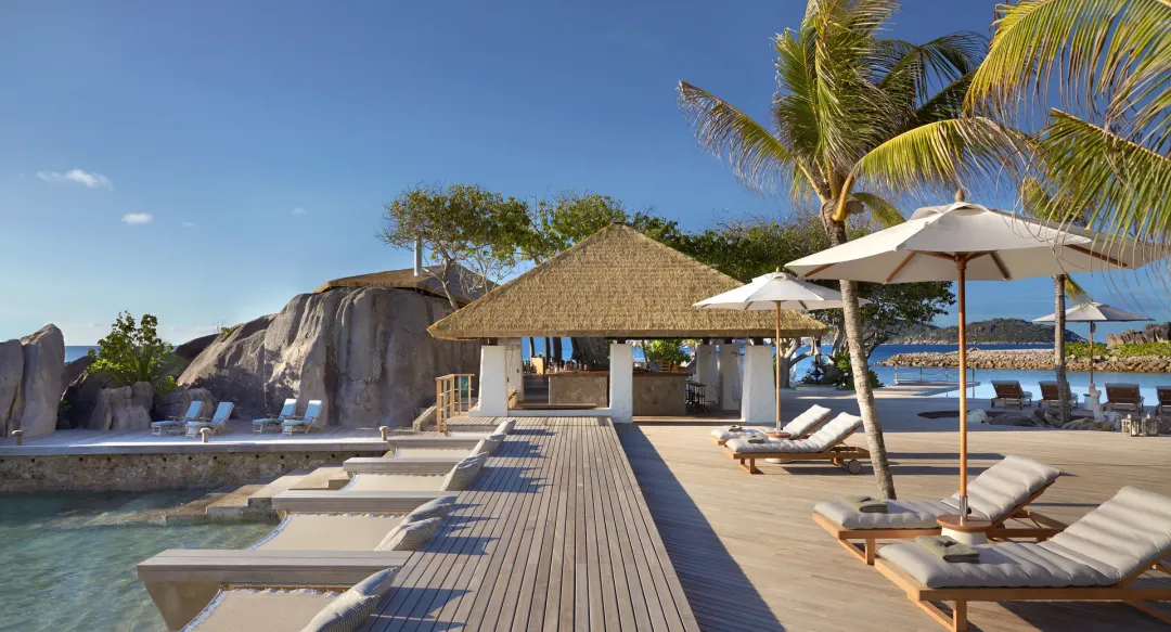 Six Senses Zil Pasyon - Pool with Pool Lounge