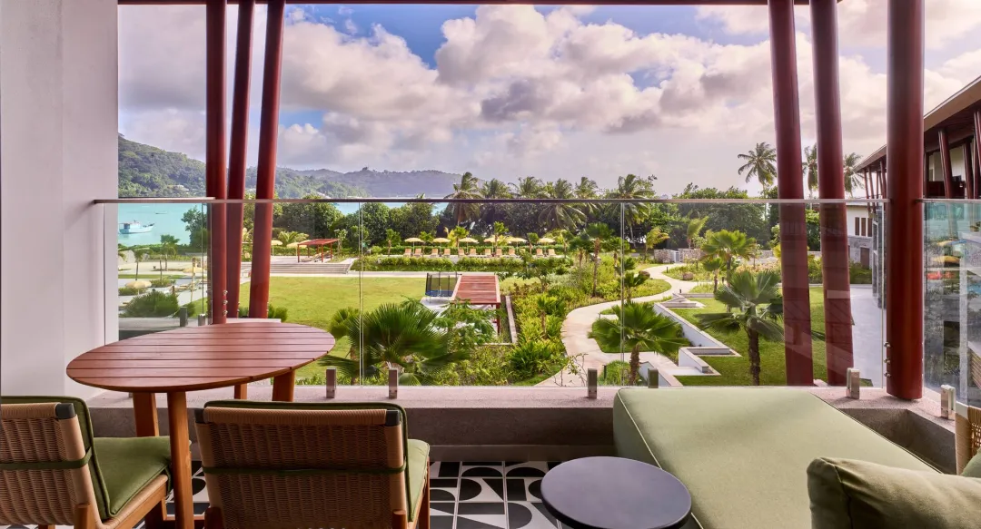 King Room with Garden View - Balcony with Sea View