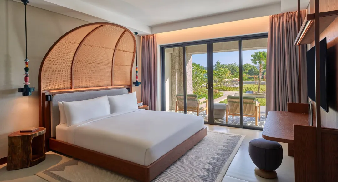 King One Bedroom Suite - Bedroom