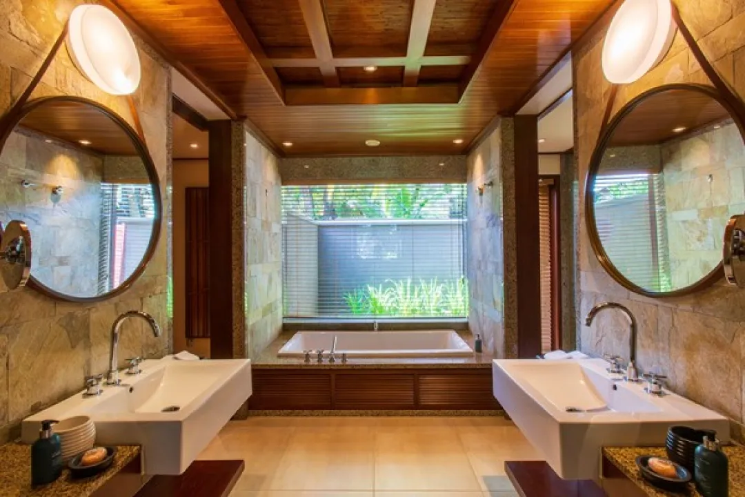 Two Bedroom Beach Villa - Bathroom