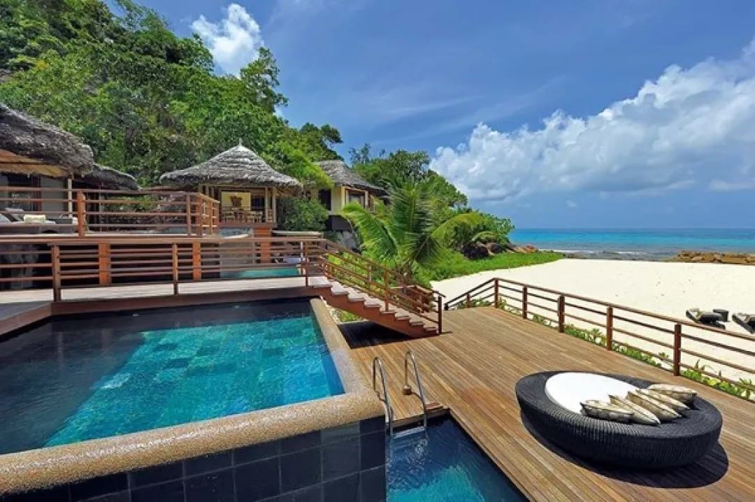 Presidential Villa - Pool View