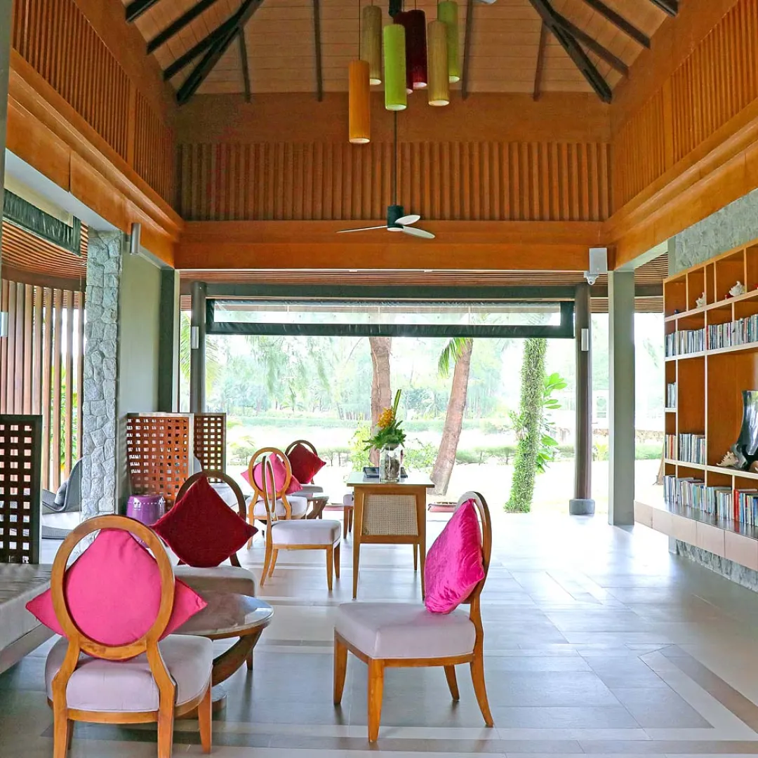 Apsara Beachfront Resort - Library