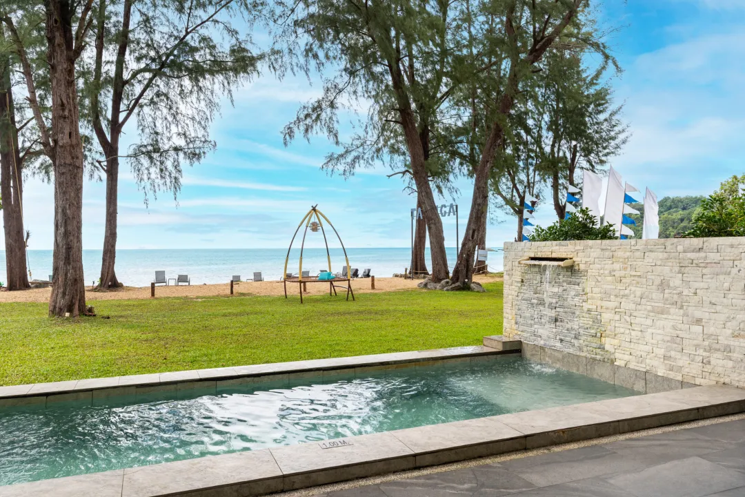 Khao Lak Emerald Beach -Pool with Beach View