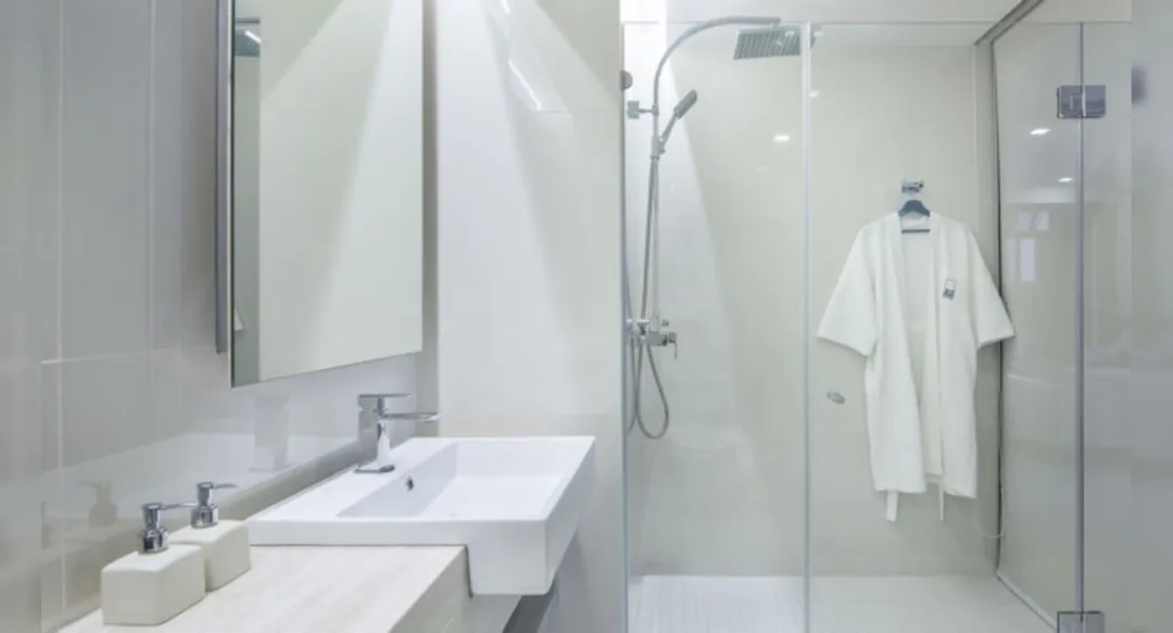 One Bedroom Deluxe Room - Bathroom View