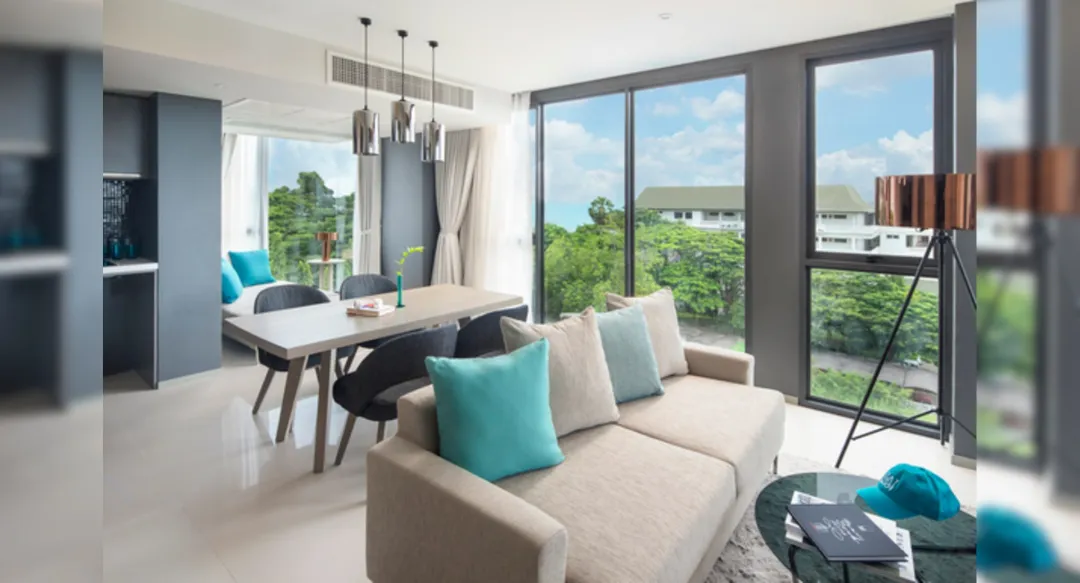 One Bedroom Corner Suite - Seating Aeria