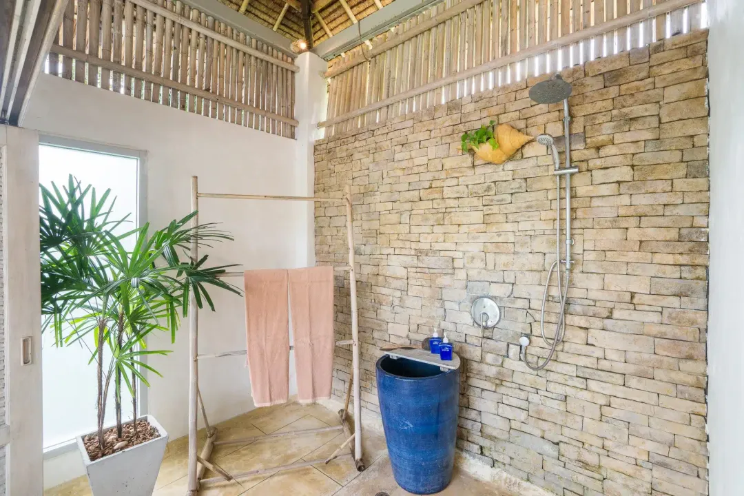 Seaview Plunge Pool Deluxe Studio - Bathroom