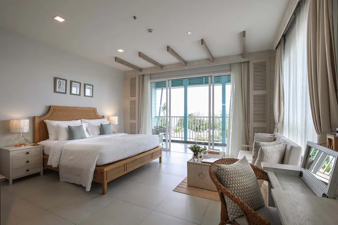 Deluxe Seaview Room - Bedroom