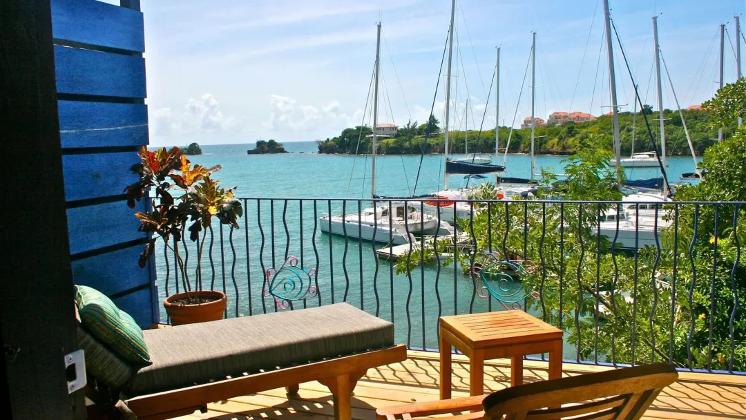Water Front Suites - Balcony with Sea View