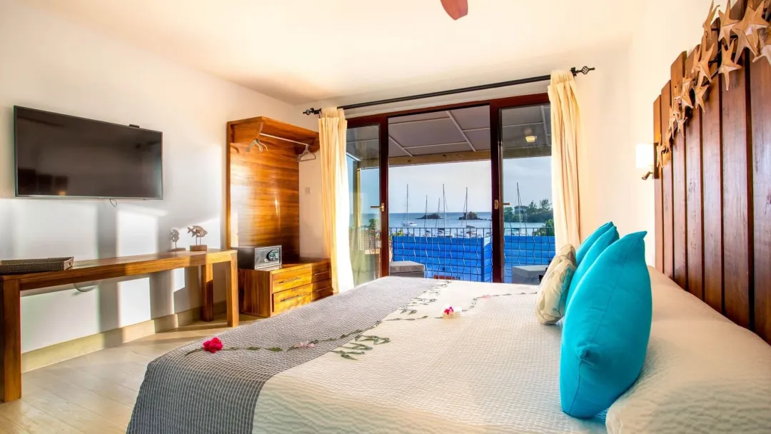 Cocoa Pod Suite - Bedroom