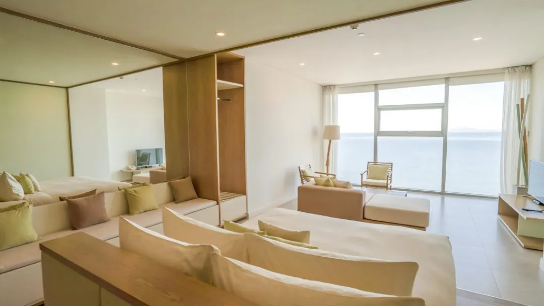 Ocean Suite - Bedroom with Seating Aeria