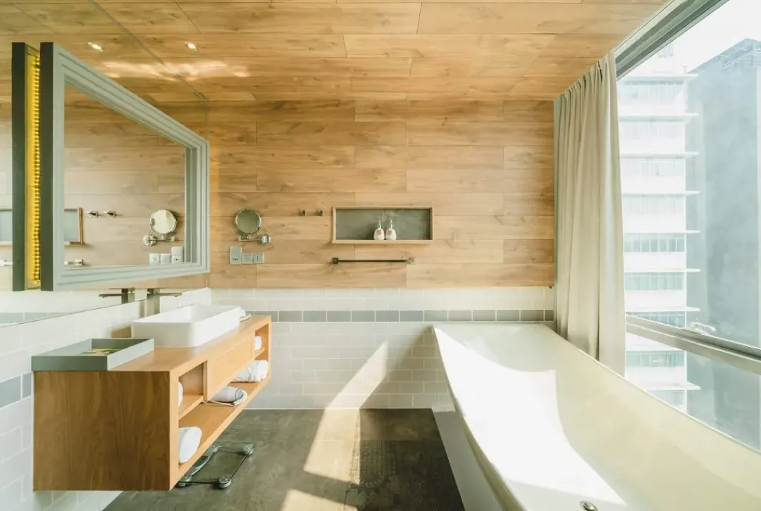 One Bedroom Corner Suite - Bathroom
