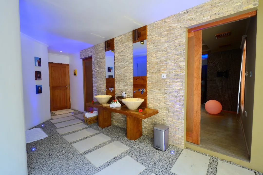 Garden Suite Residence - Indoor Bathroom