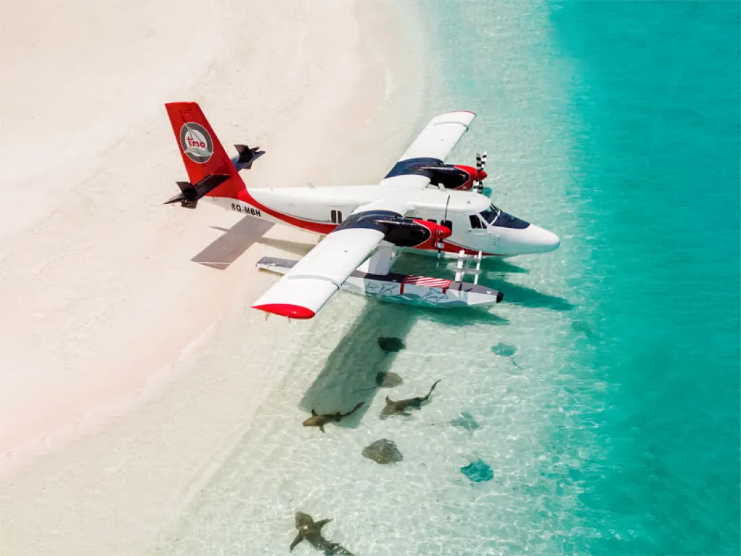 Dusit Thani Maldives - Seaplane