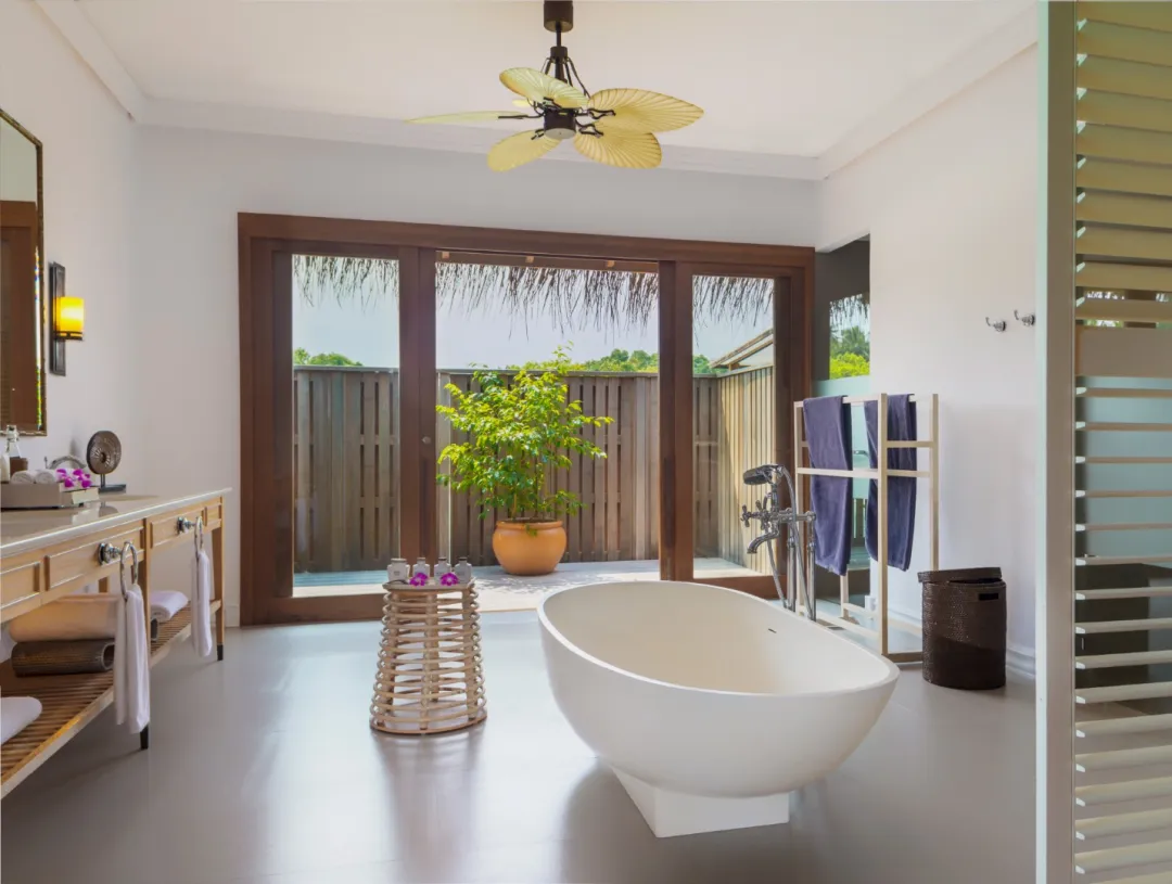 Waterfront Pool Villa - Bathrooom