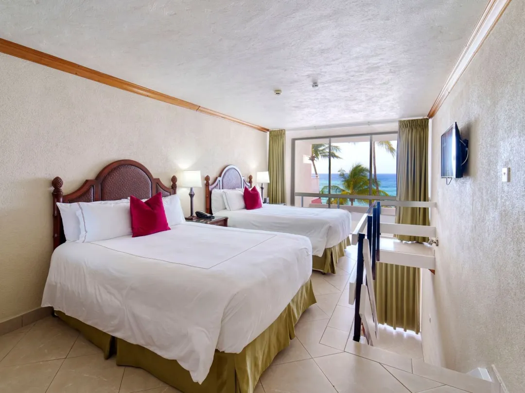 Luxury Suite - Twin Beds