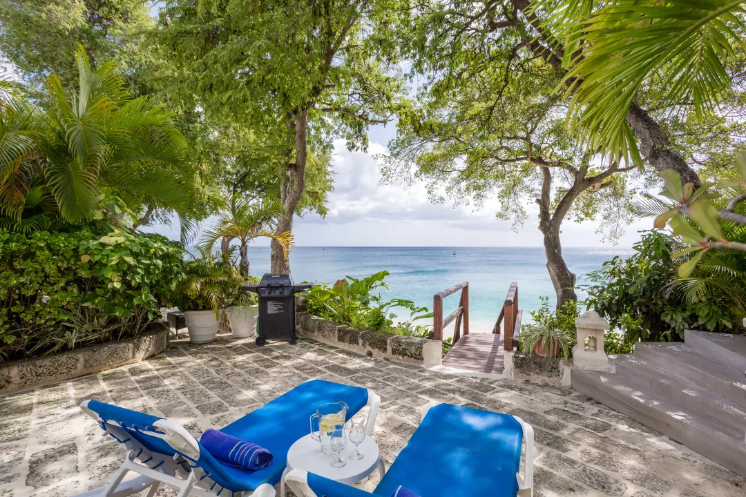 Oceanfront Three Bedroom Villa - Terrace with Sea View