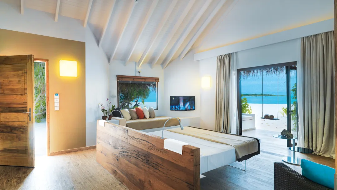 Beach Suite with Pool - Bedroom View