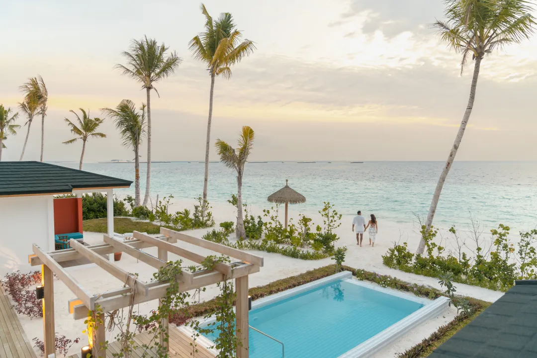 Beach Residence - Pool with Sea View