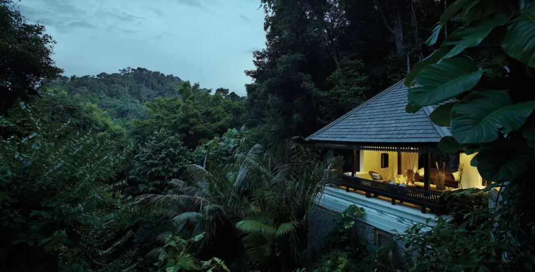 Four Bedroom Hilltop Estate - Villa Over View