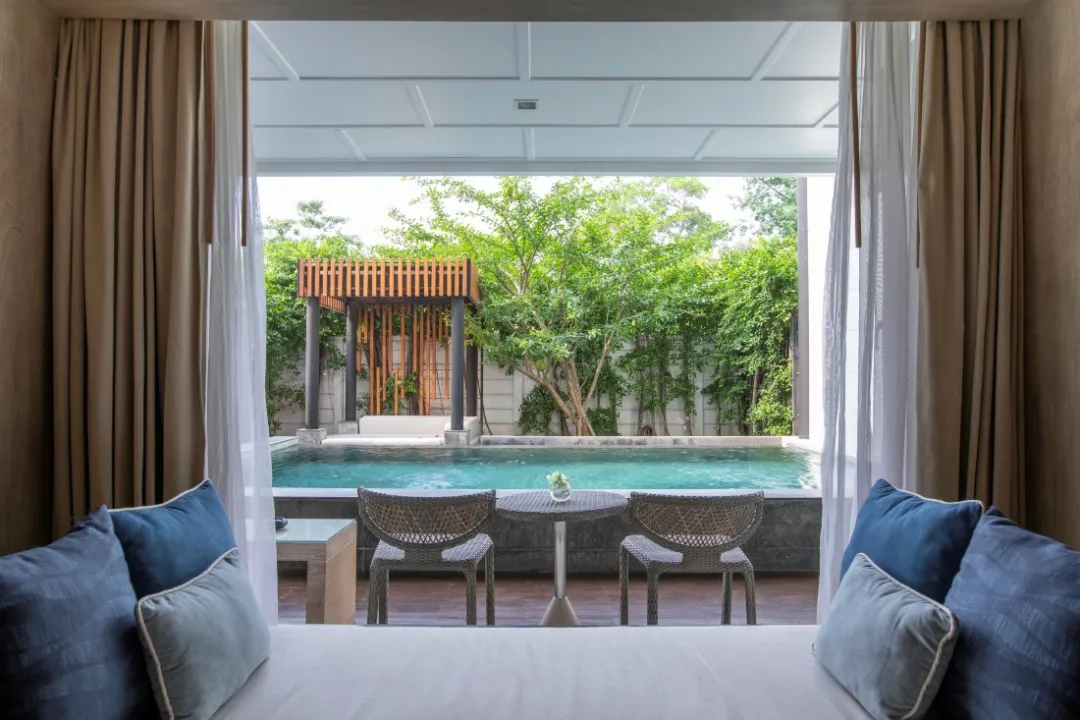 Garden Pool Suite - Pool View