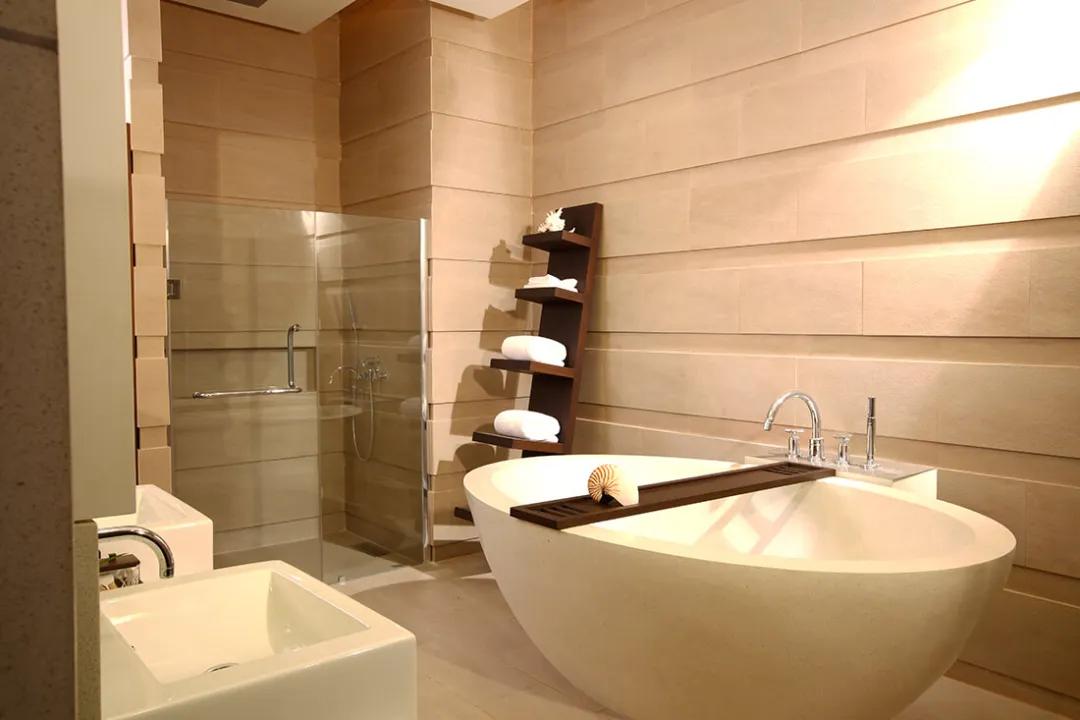 Moonlight Pool Suites - Bathroom