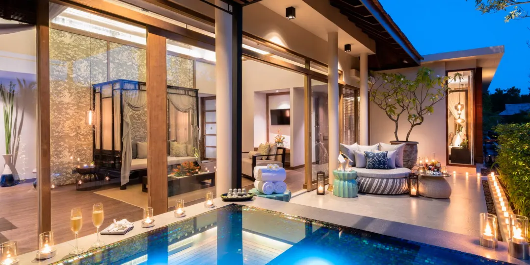 Jacuzzi Pool Suite - Pool View