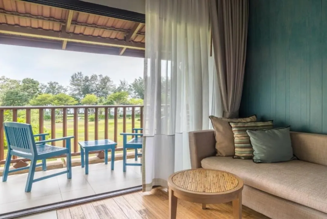 Deluxe Room - Balcony Lounge