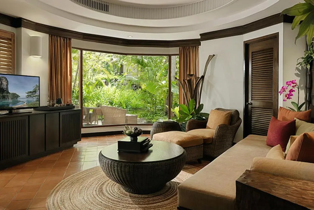 Deluxe Pavilion - Living Room