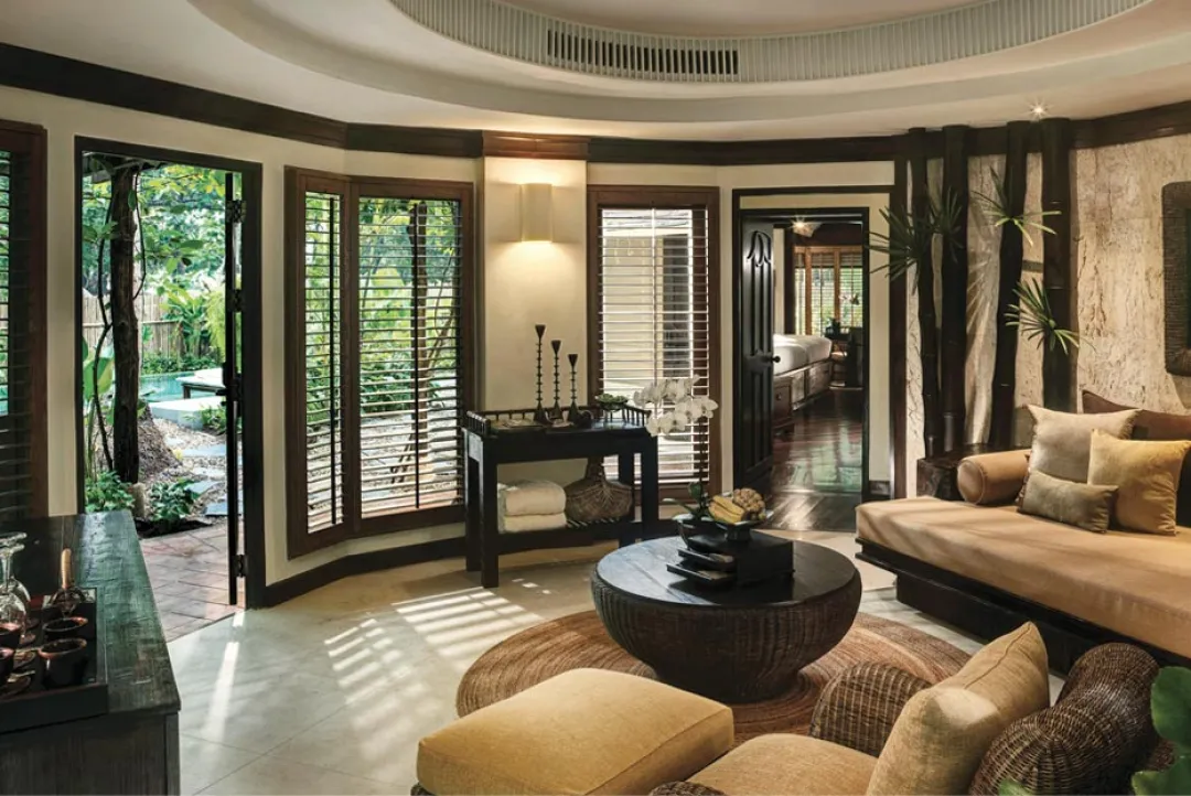 Family Pavilions with Pool - Living Room