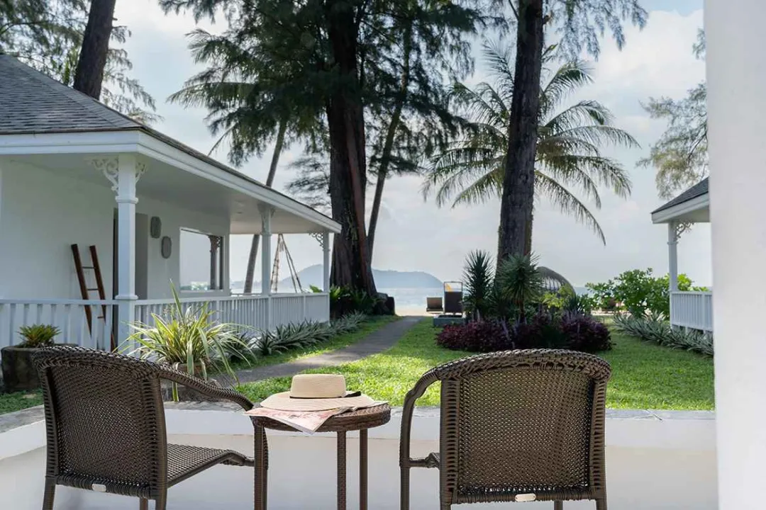 Beachside Cottage -Terrace Lounge with Sea View