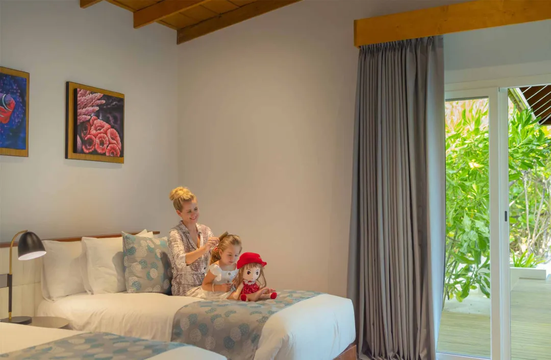 Emerald Faarufushi Resort & Spa - Family Beach Villa with Pool Kids Room