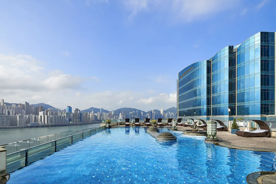 Harbour Grand - Rooftop Swimming Pool