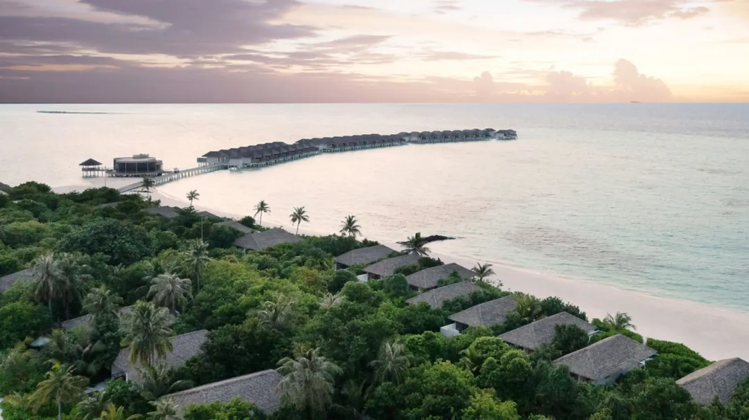 Le Meridien Maldives - Water Villa Aerial View