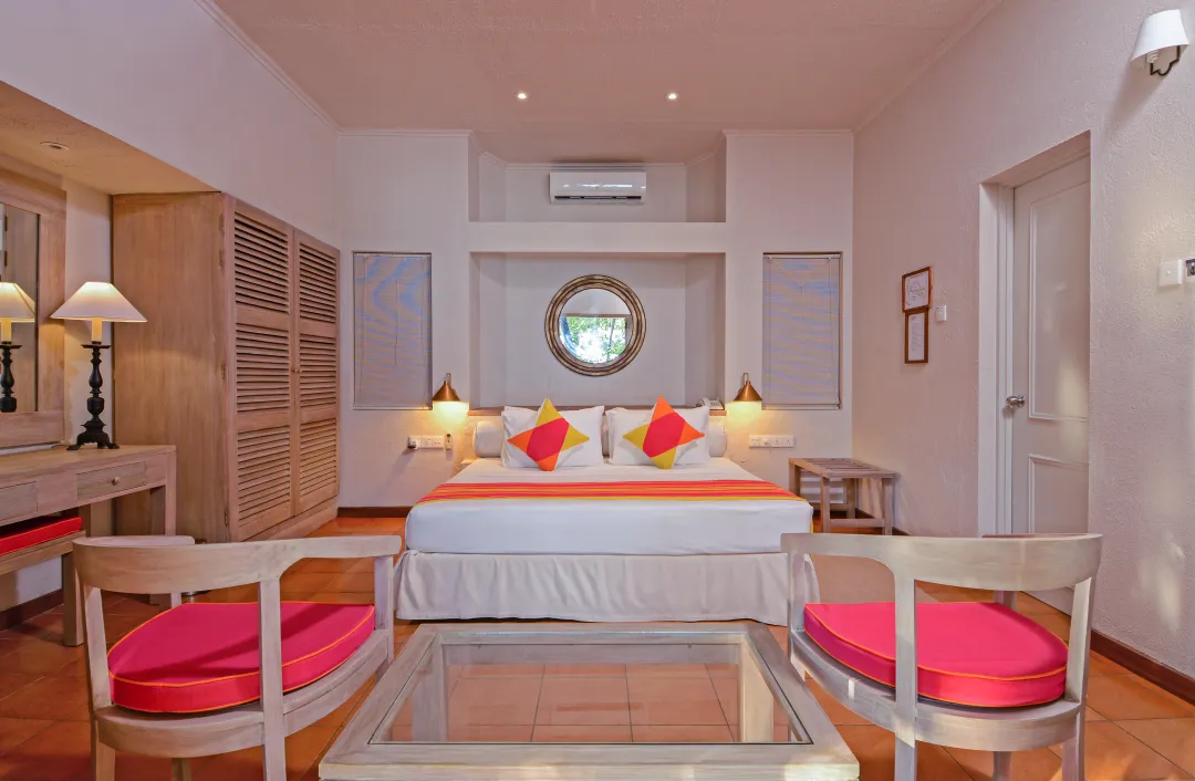 Adaaran Club Rannalhi - Classic Rooms - Full View