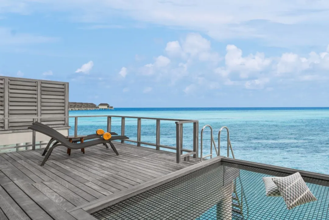 Sunrise Overwater Villa - Deck Lounge