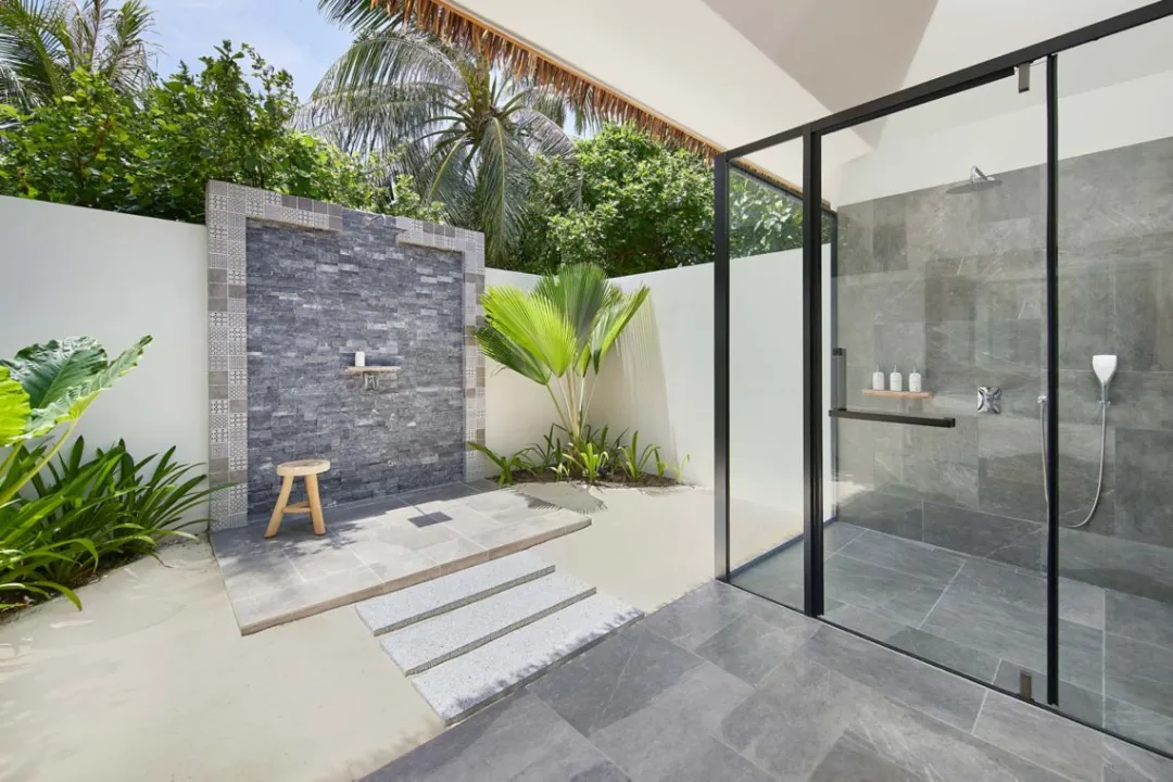 Beach Villa with Pool - With Outdoor bathroom