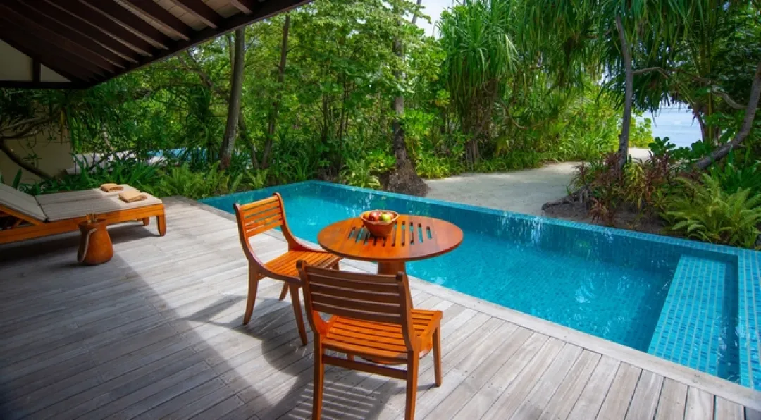 Sunrise Beach Pool Villa - Terrace Seating