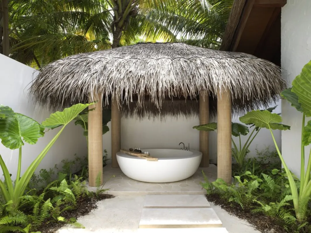 Sunset Beach Villa with Pool- Outdoor Bath tub