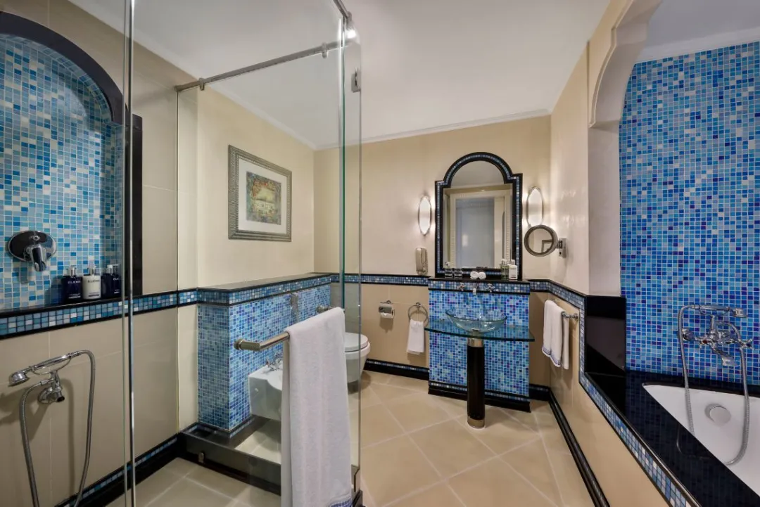 Tower Suite - Bathroom