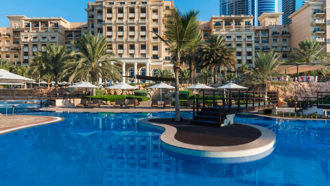 Westin Dubai Mina Seyahi - Hotel Pool View