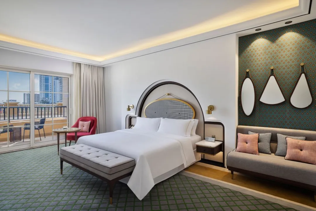 Westin Club Skyline View - King Bed