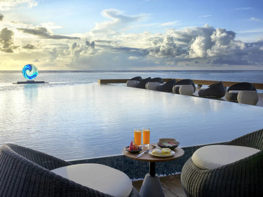 Pullman Maldives All Inclusive Resort - Infinity Pool