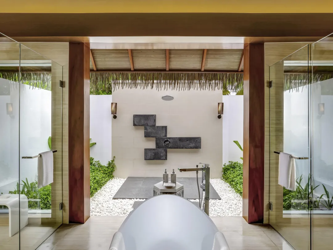 Pullman Maldives All Inclusive Resort - Beach Villa - Outdoor Bathroom