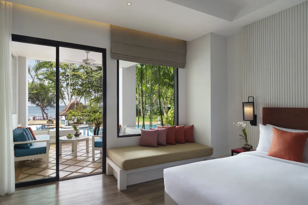 Avani_Plus_Koh_Lanta_Krabi_Resort_Guest_room_Avani_Sea_View_Room_Bedroom_Interior_Balcony_View