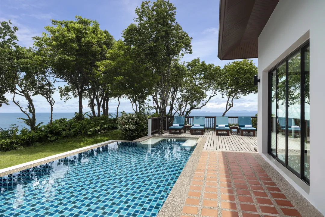 Avani_Plus_Koh_Lanta_Krabi_Resort_Guest_room_The_Grand_Ocean_Residence_Pool_Ocean_view