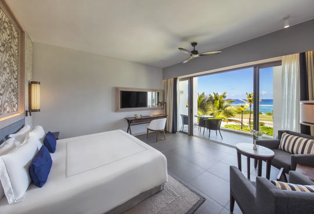 Anantara_Iko_Mauritius_Resorts_&_Villa _Deluxe_Ocean_View_Bedroom